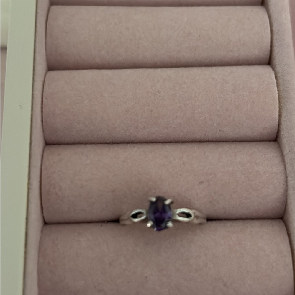 Elegant Silver and Purple Gemstone Ring